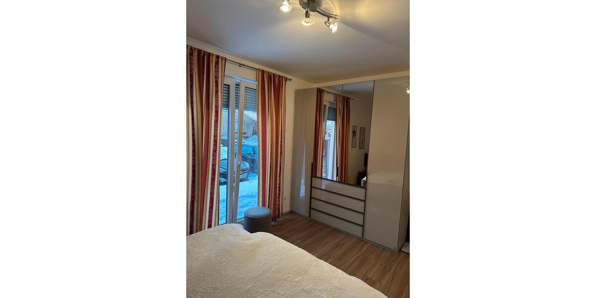 Erdgeschoßwohnung Rellingen - 3 Zimmer, 77 m&sup2;, 1.730&euro; | Angebot:24469707