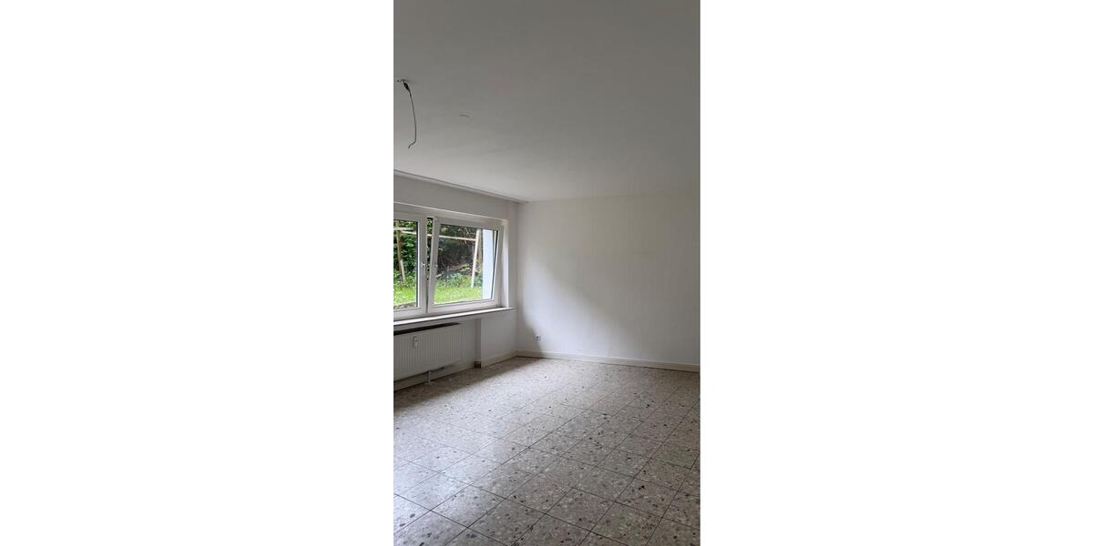 Erdgeschoßwohnung Bad Salzuflen - 3 Zimmer, 110 m&sup2;, 1.100&euro; | Angebot:26651768