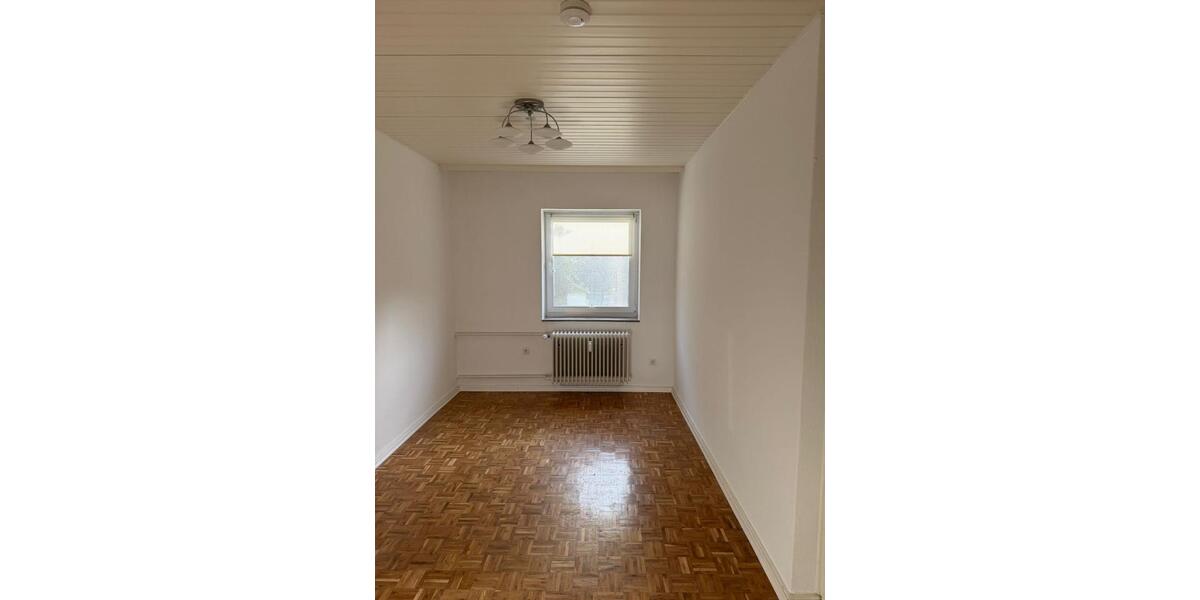 Erdgeschoßwohnung Wilhelmshaven - 4 Zimmer, 73 m&sup2;, 550&euro; | Angebot:25960199