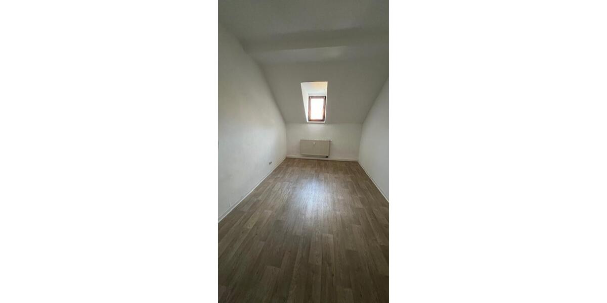 Dachgeschoßwohnung Olbernhau - 2 Zimmer, 81 m&sup2;, 399&euro; | Angebot:25782382