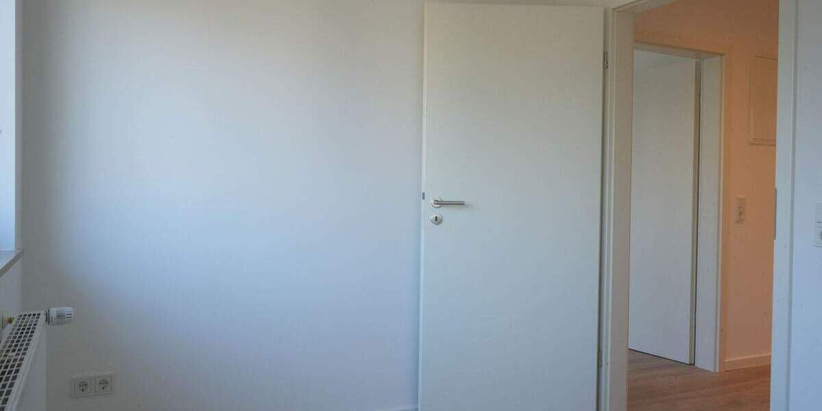 Etagenwohnung Bremen Woltmershausen - 2 Zimmer, 67 m&sup2;, 790&euro; | Angebot:25780350