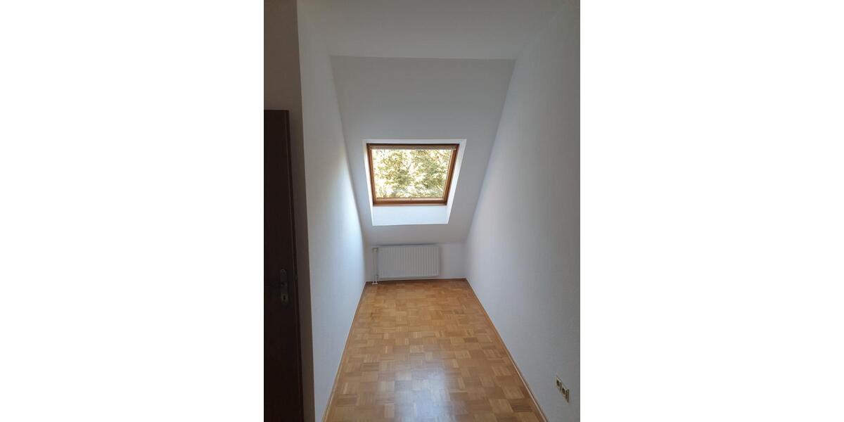 Dachgeschoßwohnung Osnabrück Dodesheide - 3 Zimmer, 95 m&sup2;, 700&euro; | Angebot:26578142