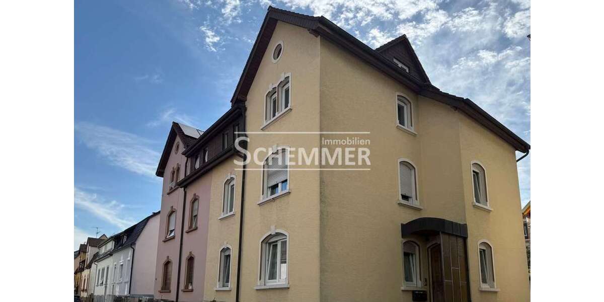 Etagenwohnung Waldkirch - 4 Zimmer, 98 m&sup2;, 1.400&euro; | Angebot:27076060