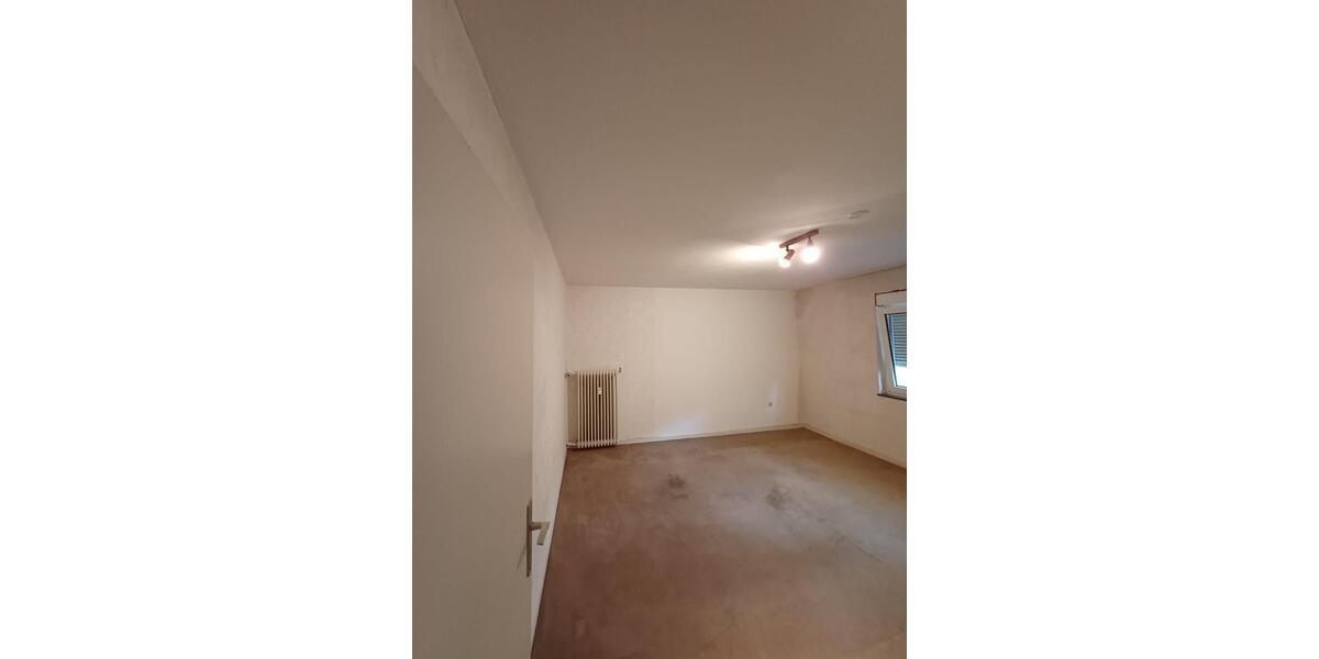 Etagenwohnung Reichshof - 2 Zimmer, 65 m&sup2;, 450&euro; | Angebot:26606756