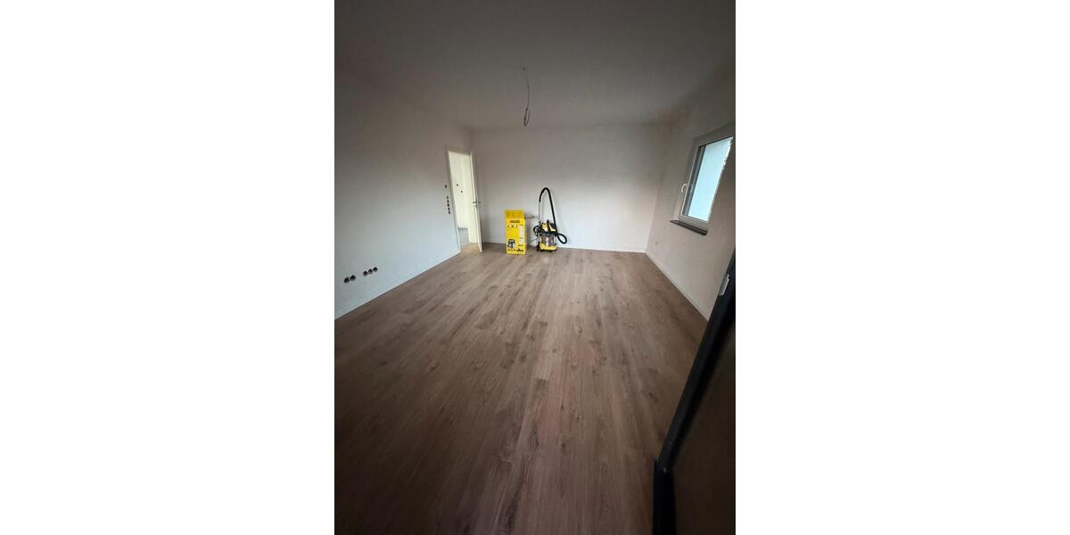 3-Zimmer-Wohnung – Kern saniert – Balkon – Fußbodenheizung 3 zimmer