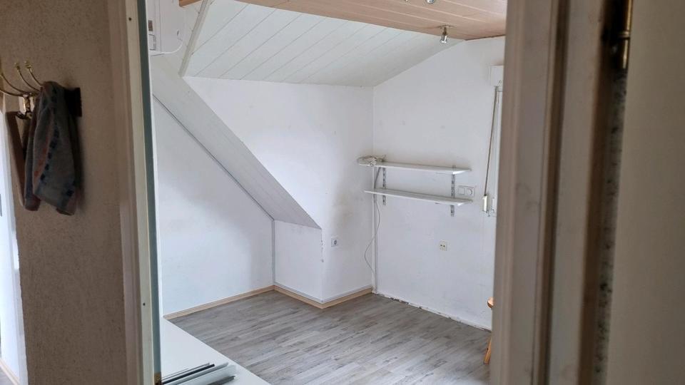 Dachgeschoßwohnung Nidda - 3 Zimmer, 60 m&sup2;, 480&euro; | Angebot:26277013