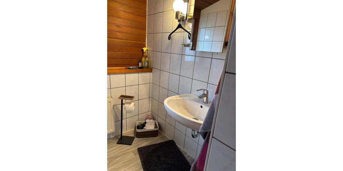 Dachgeschoßwohnung Wegberg - 3 Zimmer, 125 m&sup2;, 860&euro; | Angebot:25148849