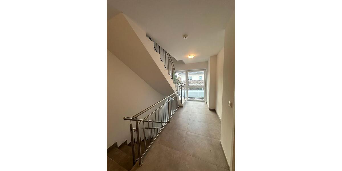 Etagenwohnung Westoverledingen - 3 Zimmer, 81 m&sup2;, 850&euro; | Angebot:24748275