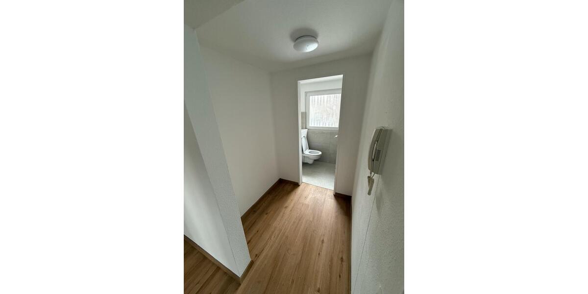 Mehrfamilienhaus, Wohnhaus Albstadt Gemarkung Onstmettingen - 4 Zimmer, 78 m&sup2;, 900&euro; | Angebot:24806444