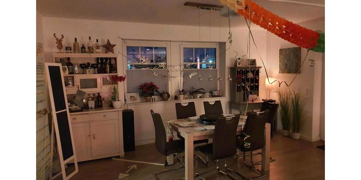 Doppelhaushälfte Rastede - 4 Zimmer, 160 m&sup2;, 1.365&euro; | Angebot:26019698