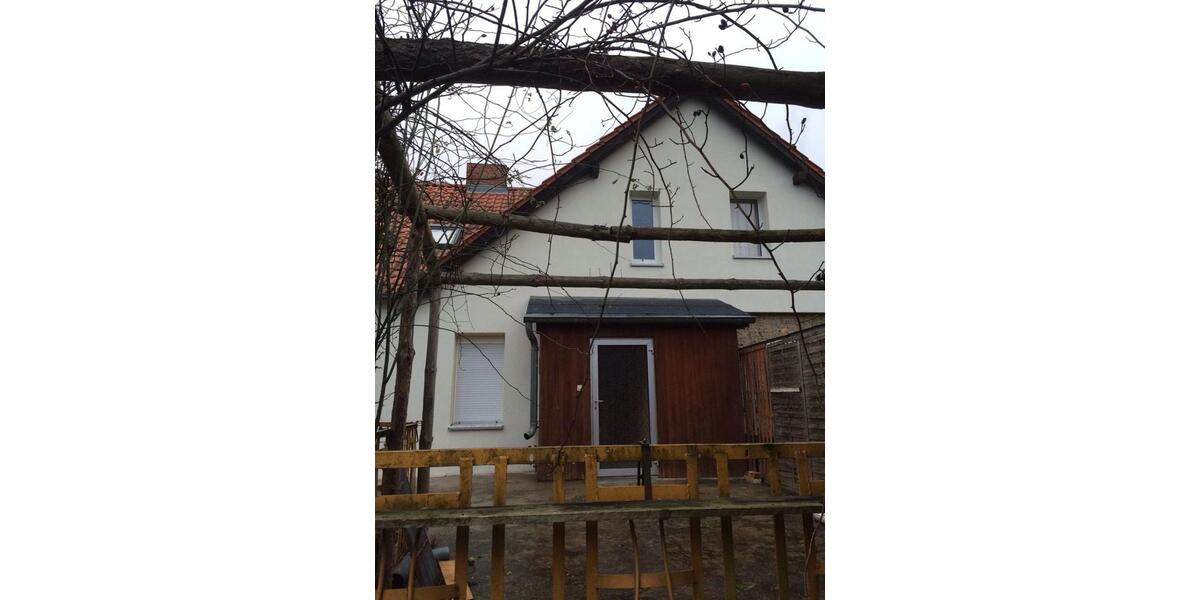 Doppelhaushälfte Frankfurt (Oder) - 7 Zimmer, 190 m&sup2;, 1.800&euro; | Angebot:25839601