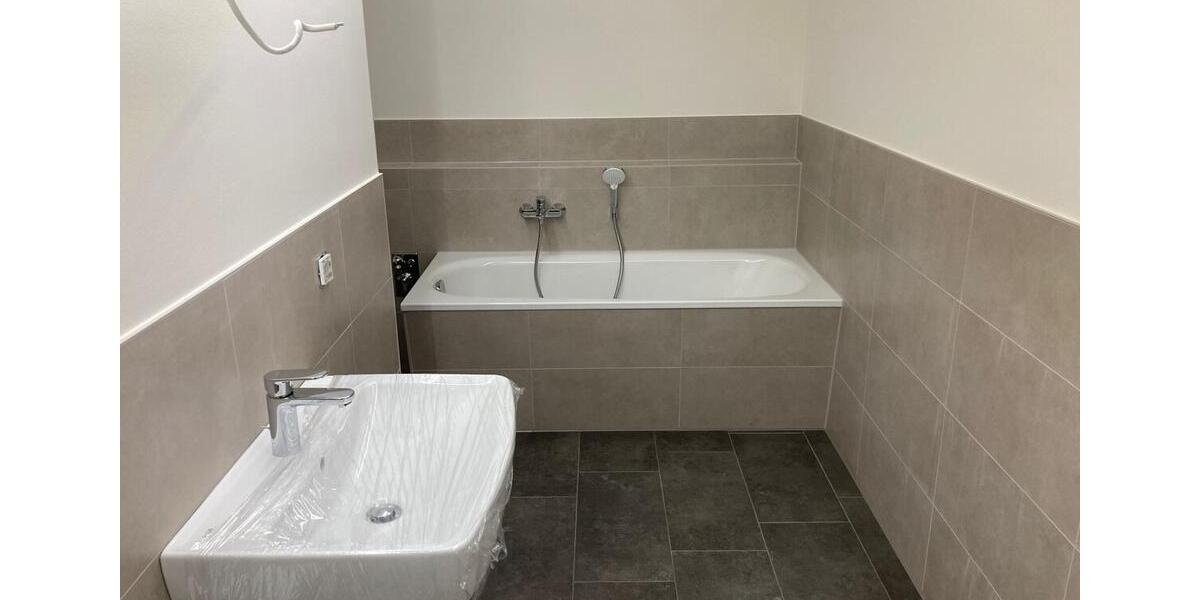 Erdgeschoßwohnung Gera Debschwitz - 2 Zimmer, 61 m&sup2;, 755&euro; | Angebot:23136323