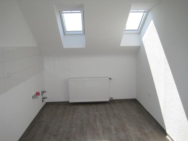 Dachgeschoßwohnung Edingen-Neckarhausen Neu-Edingen - 2 Zimmer, 45 m&sup2;, 565&euro; | Angebot:26684637