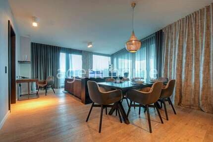 Wohnung zum Mieten in Stuttgart 5.380 € 125 m² 2 zimmer
