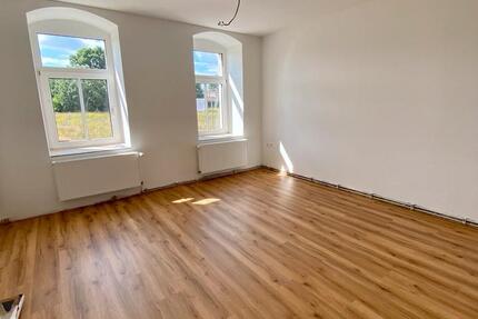 TOP 2-Raumwohnung m.Küche sanierten Bad ab 01.04.26 Großenhain 2 zimmer