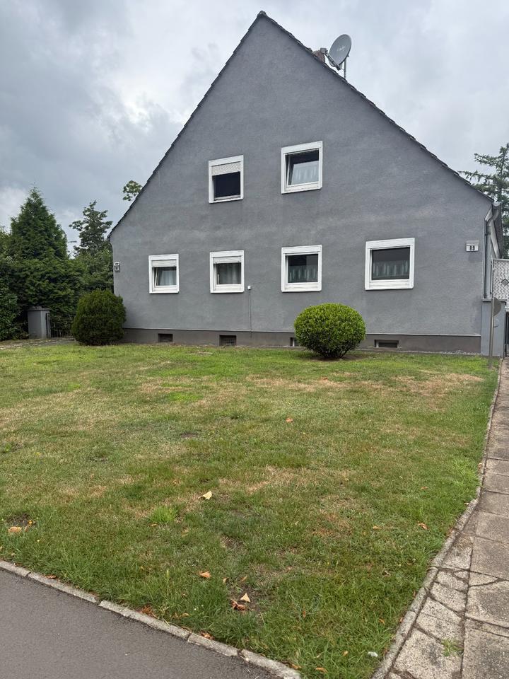 Haus Doppelhaushälfte Einfamilienhaus mit Garten