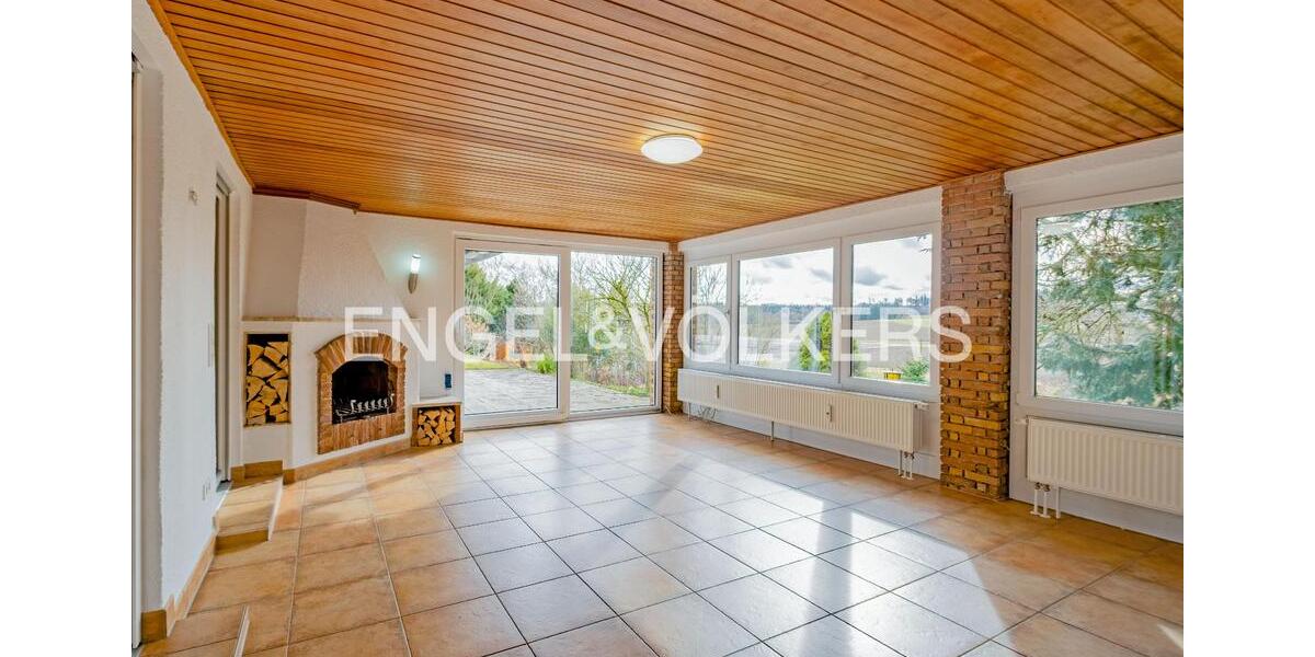 Etagenwohnung Erdweg - 4 Zimmer, 150 m&sup2;, 1.800&euro; | Angebot:25223244