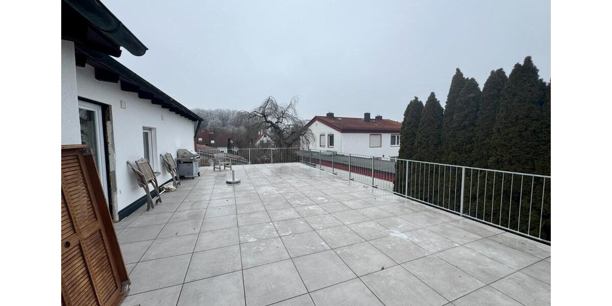 Dachgeschoßwohnung Weßling - 3 Zimmer, 123 m&sup2;, 1.970&euro; | Angebot:24629871