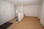 2-Zimmer-Wohnung im Hinterhaus mit viel zusätzlichem Platz im Untergeschoß