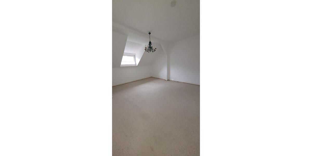 Dachgeschoßwohnung Goslar - 3 Zimmer, 95 m&sup2;, 680&euro; | Angebot:24442399