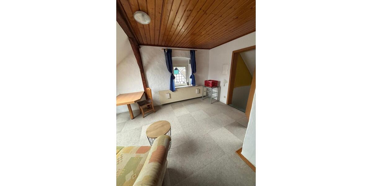 Dachgeschoßwohnung Meschede - 1 Zimmer, 35 m&sup2;, 1.234&euro; | Angebot:25052525