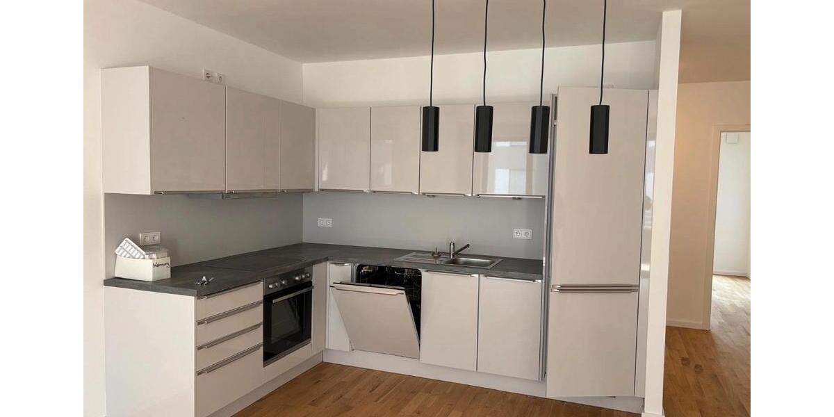 Moderne 4-Zimmer-Wohnung mit EBK & Balkon auf dem Lagarde 4 zimmer