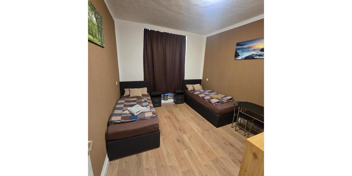 Wohnen auf Zeit Wuppertal Gemarkung Langerfeld - 20 Zimmer, 400 m&sup2;, 35&euro; | Angebot:21466627