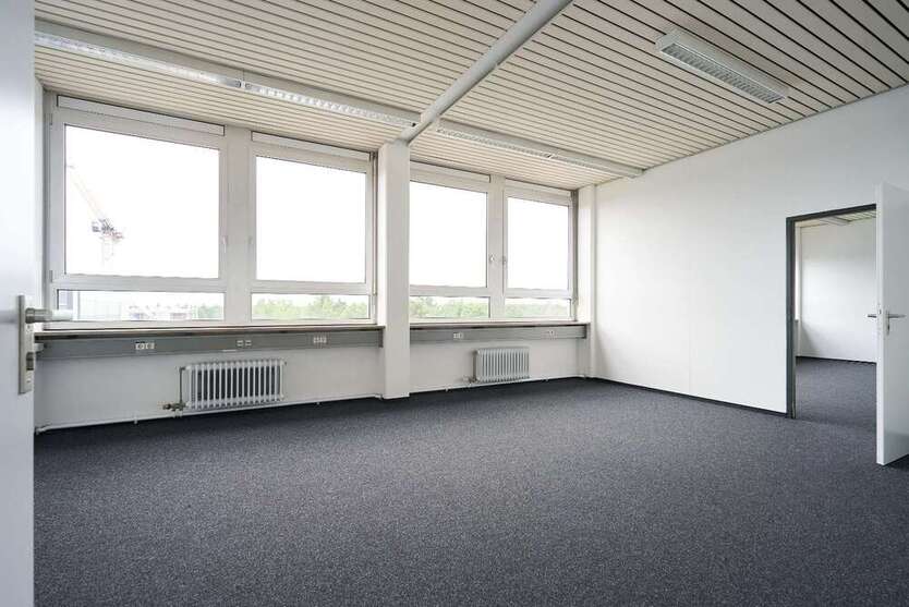 Büro in München 1.826 € 280 m² zimmer