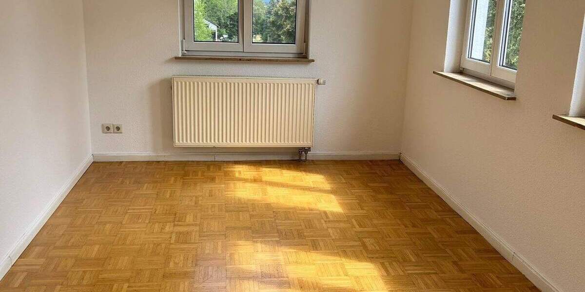Etagenwohnung Augustusburg - 5 Zimmer, 137 m&sup2;, 825&euro; | Angebot:23883269