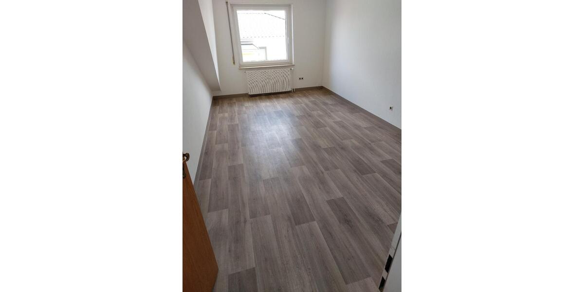 Etagenwohnung Danndorf - 3 Zimmer, 85 m&sup2;, 650&euro; | Angebot:26485105