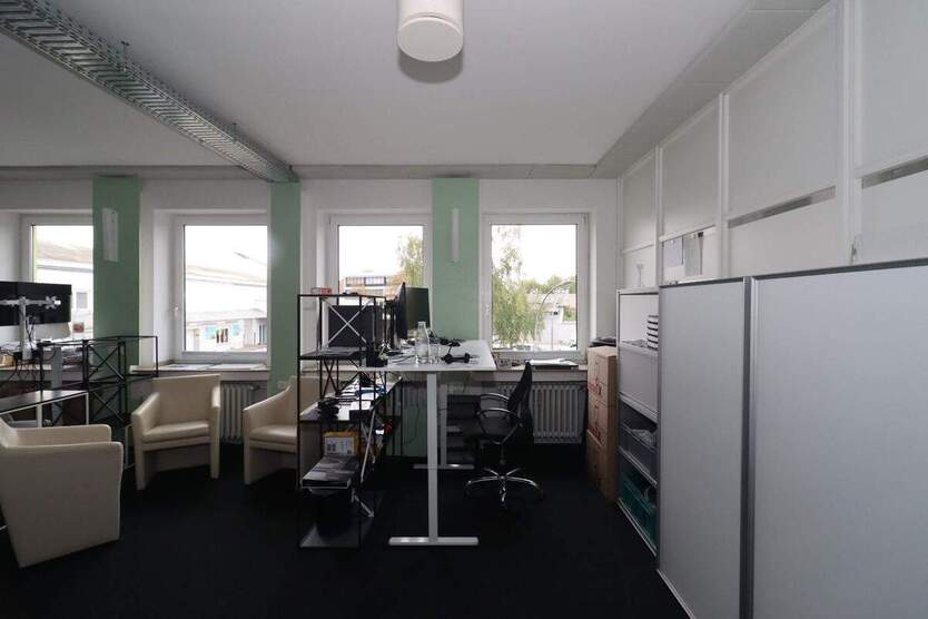 Büroräume in Köln-Ehrenfeld - 20-28 m², 4-6 Arbeitsplätze - All-in-Miete zimmer
