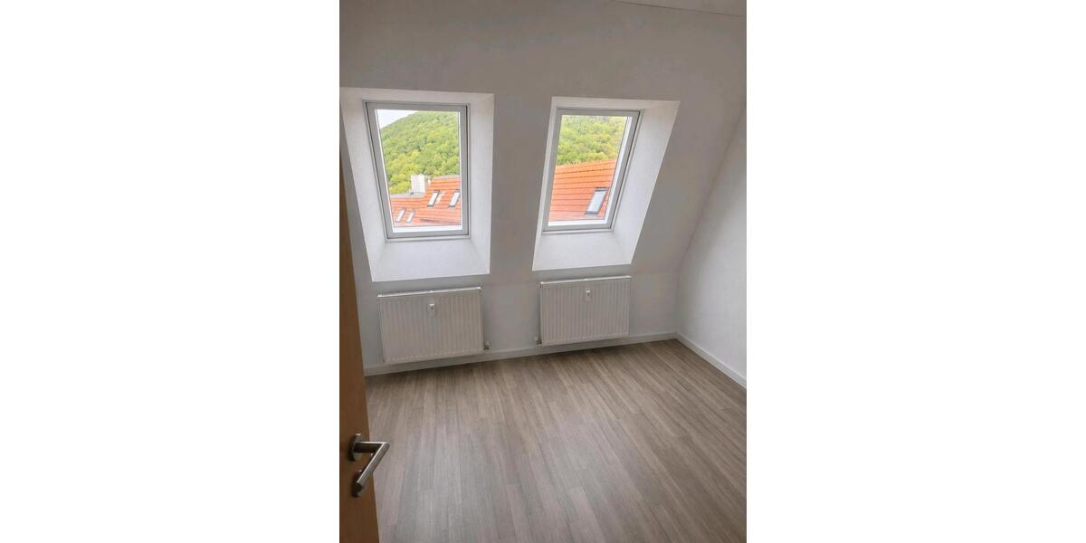Dachgeschoßwohnung Suhl - 3 Zimmer, 50 m&sup2;, 520&euro; | Angebot:26614441