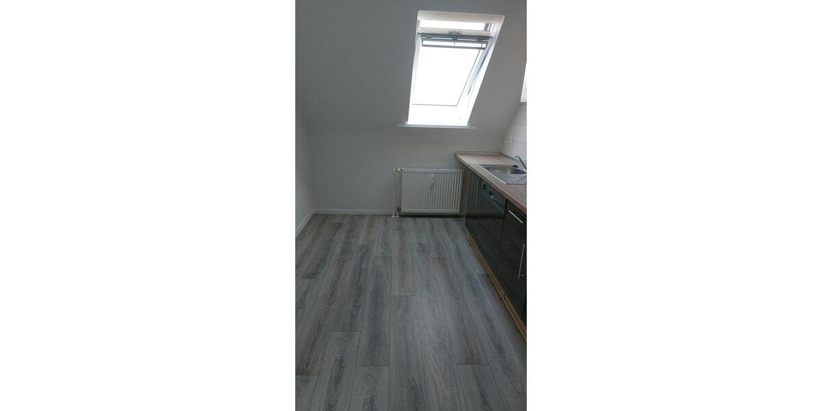 Dachgeschoßwohnung Plau am See - 2 Zimmer, 42 m&sup2;, 300&euro; | Angebot:26216400