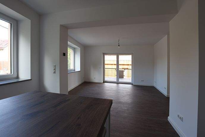 Mehrfamilienhaus, Wohnhaus Weimar Schöndorf - 7 Zimmer, 300 m&sup2;, 2.900&euro; | Angebot:24028869