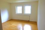 Etagenwohnung Neustadt bei Coburg - 78 Zimmer, 580 m&sup2;, 580&euro; | Angebot:26246920