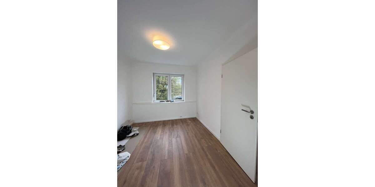 Moderne 4-Zimmer-Wohnung in Ensheim – saniert, hell und ab 01.08. verfügbar - Etagenwohnung Saarbrücken-Halberg Ensheim | Angebot:26986113