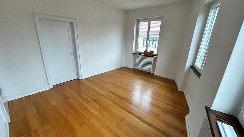 Etagenwohnung Offenburg - 6 Zimmer, 160 m&sup2;, 1.600&euro; | Angebot:24755003