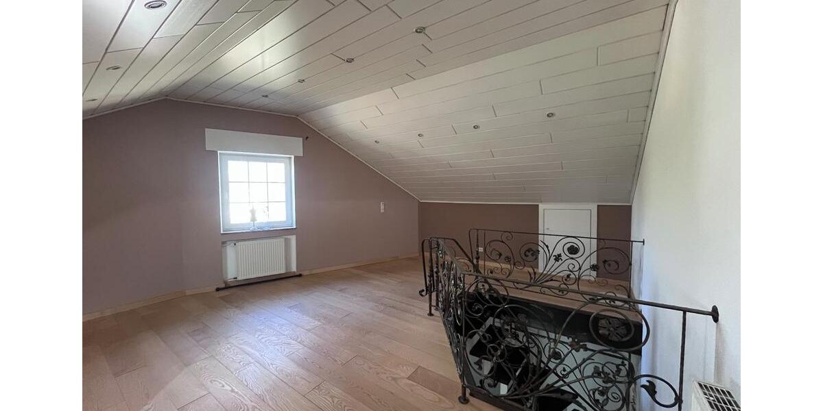 Mehrfamilienhaus, Wohnhaus Bergheim - 4 Zimmer, 167 m&sup2;, 2.080&euro; | Angebot:25899926