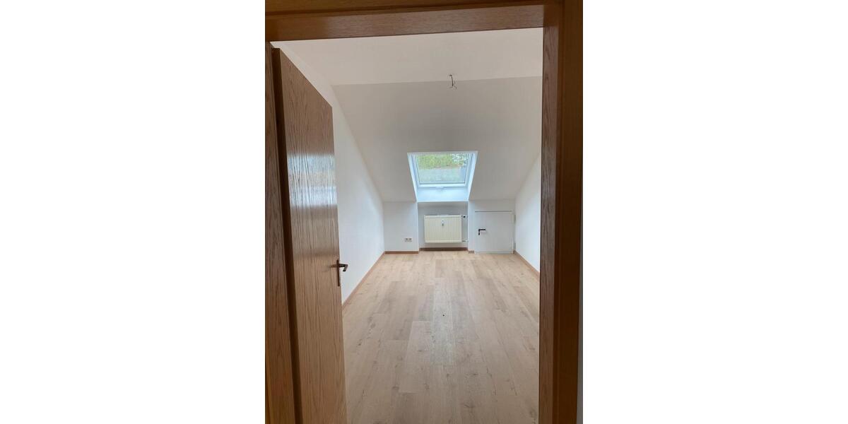 Dachgeschoßwohnung Kaufbeuren - 4 Zimmer, 115 m&sup2;, 1.150&euro; | Angebot:26618031