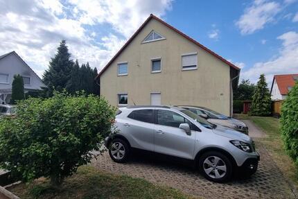 Erstbezug nach Sanierung - Geräumige Wohnung mit Terrasse und PKW-Stellplatz 3 zimmer