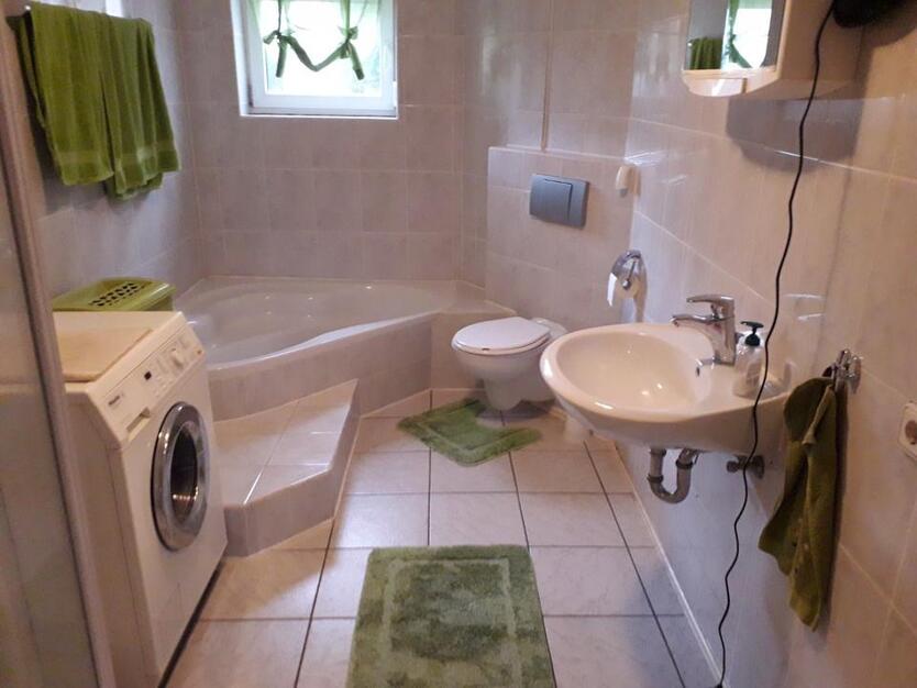 2 Zimmer Souterrain Whg an Single zu vermieten