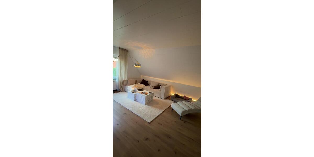 Dachgeschoßwohnung Bielefeld Jöllenbeck - 2 Zimmer, 60 m&sup2;, 695&euro; | Angebot:26250721