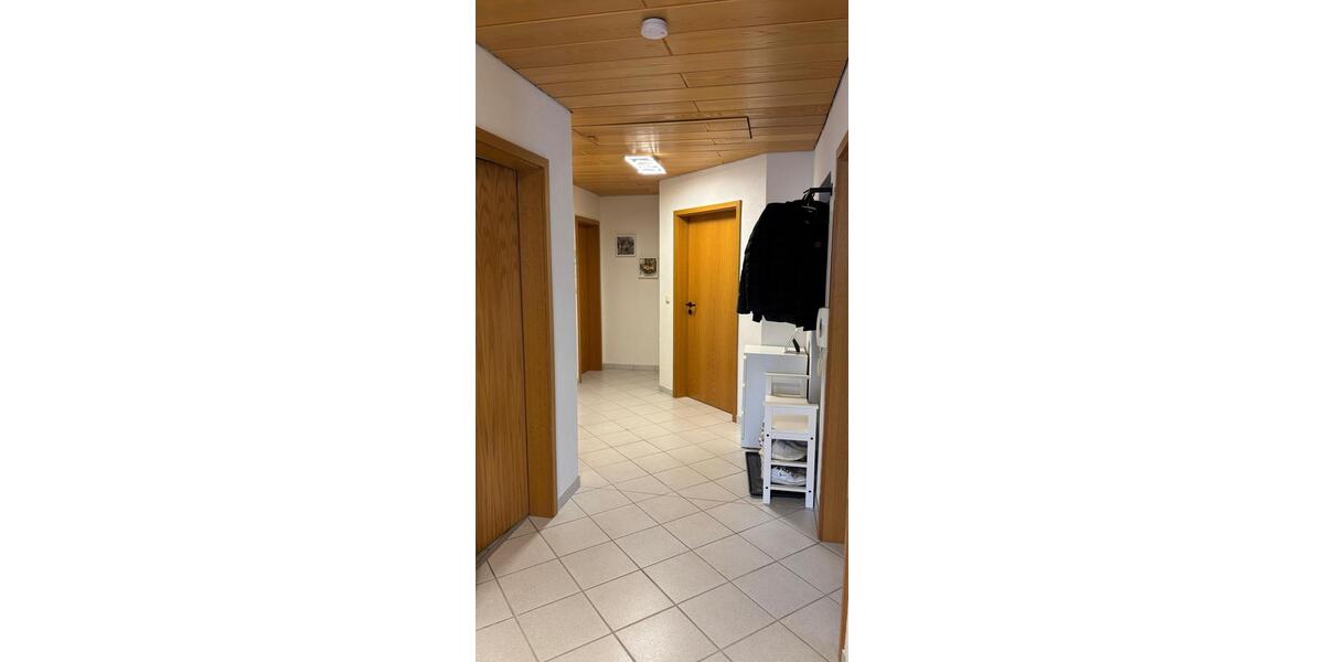 Dachgeschoßwohnung Herdorf - 5 Zimmer, 120 m&sup2;, 800&euro; | Angebot:26120724