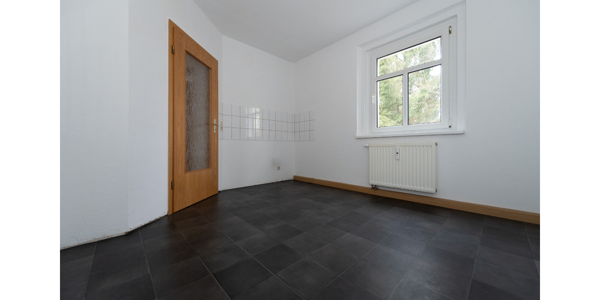 Erdgeschoßwohnung Werdau - 2 Zimmer, 57 m&sup2;, 343&euro; | Angebot:26006930