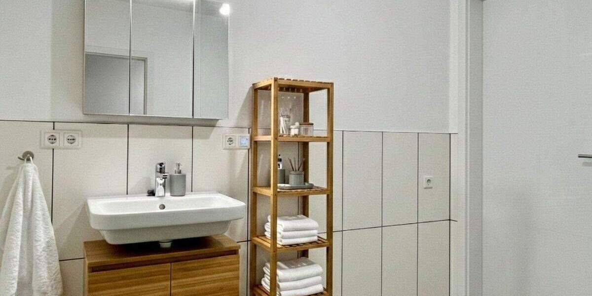 Etagenwohnung Bielefeld Schildesche - 2 Zimmer, 60 m&sup2;, 885&euro; | Angebot:25696044