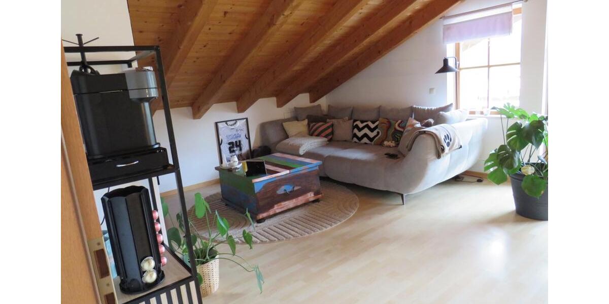 Dachgeschoßwohnung Mittenwald - 3 Zimmer, 80 m&sup2;, 990&euro; | Angebot:26638691