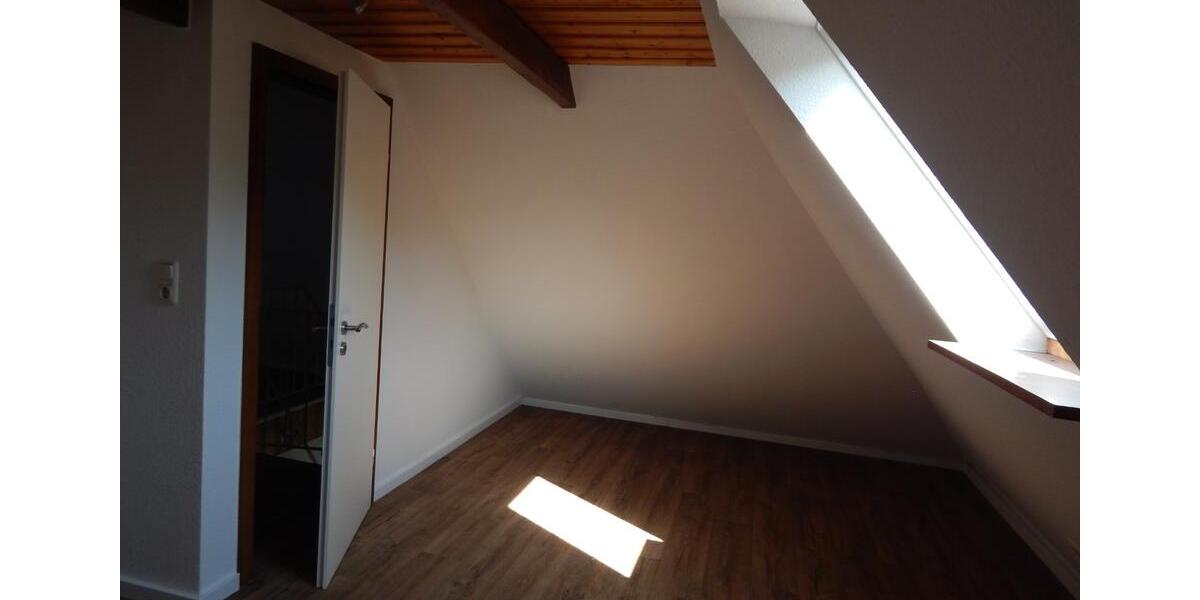 Etagenwohnung Leese - 4 Zimmer, 75 m&sup2;, 540&euro; | Angebot:25280348
