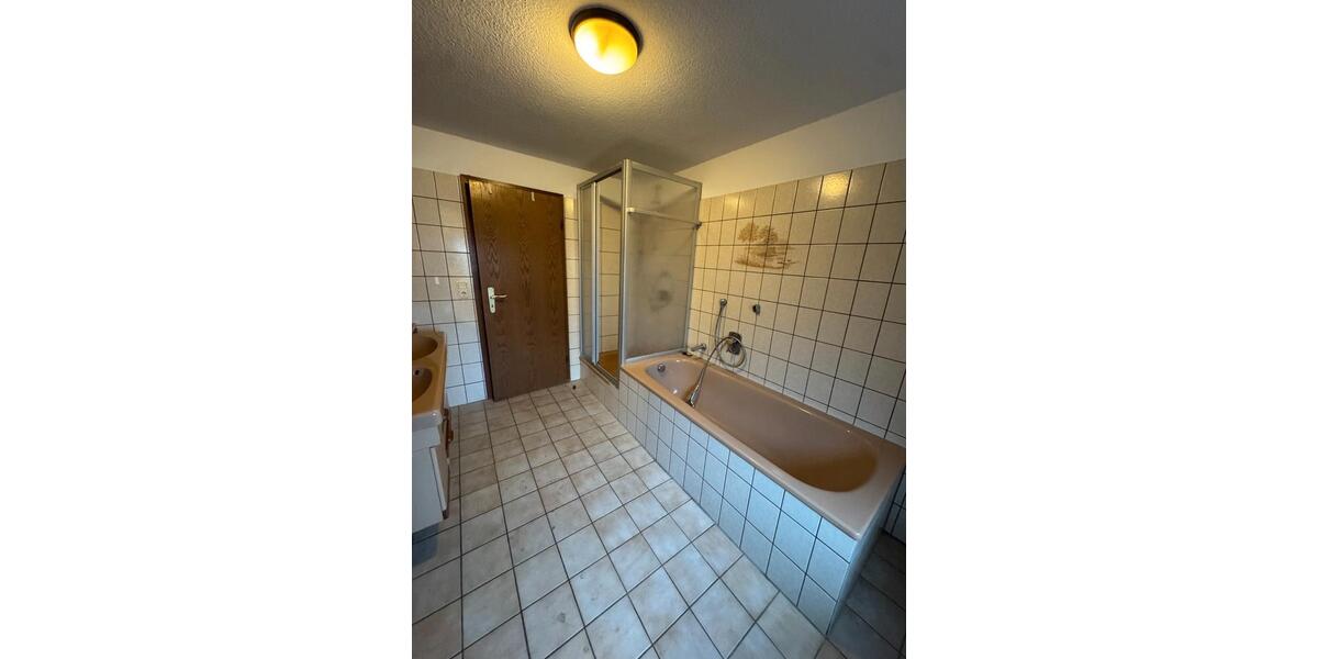 Dachgeschoßwohnung Bremervörde - 5 Zimmer, 144 m&sup2;, 700&euro; | Angebot:26006654