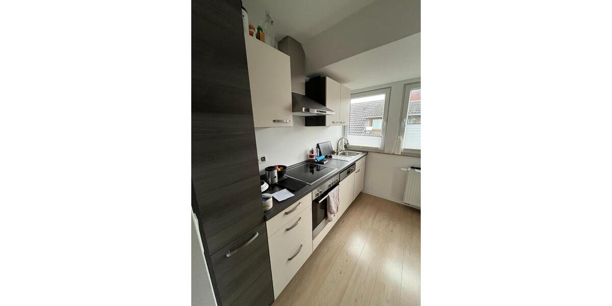 Dachgeschoßwohnung Oldenburg Eversten - 3.5 Zimmer, 82 m&sup2;, 1.500&euro; | Angebot:25633541