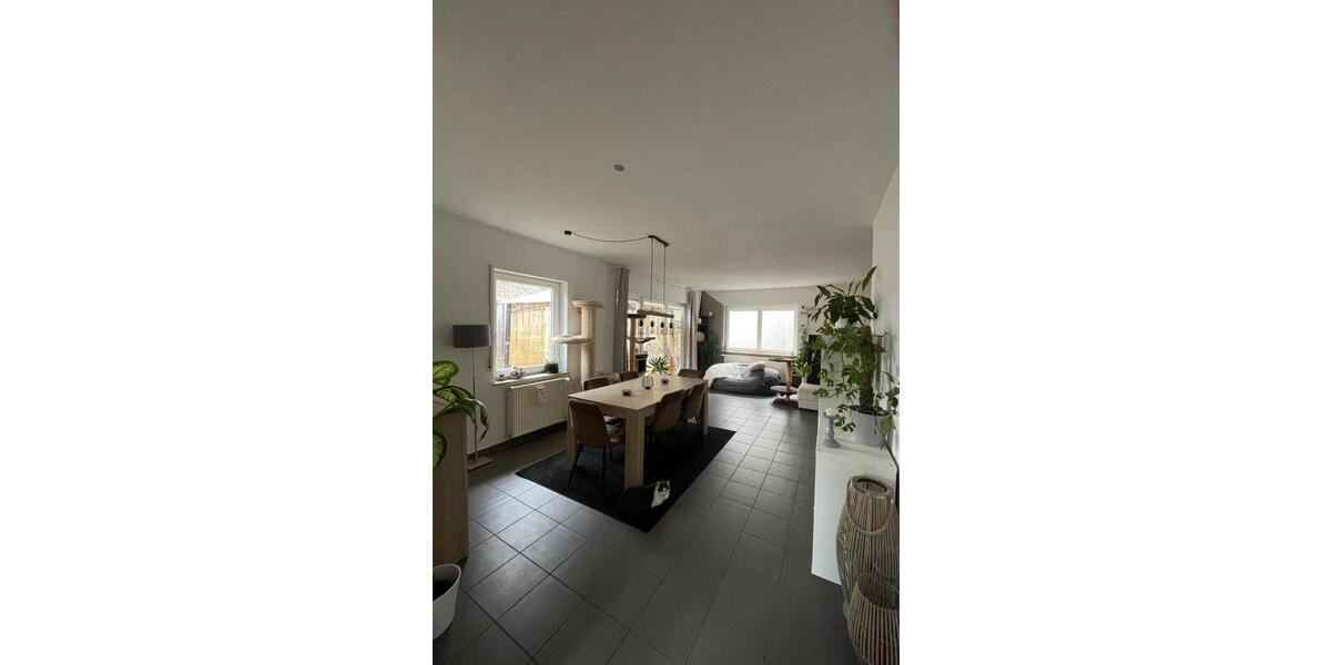 Etagenwohnung Lindenfels - 5 Zimmer, 115 m&sup2;, 900&euro; | Angebot:25045108